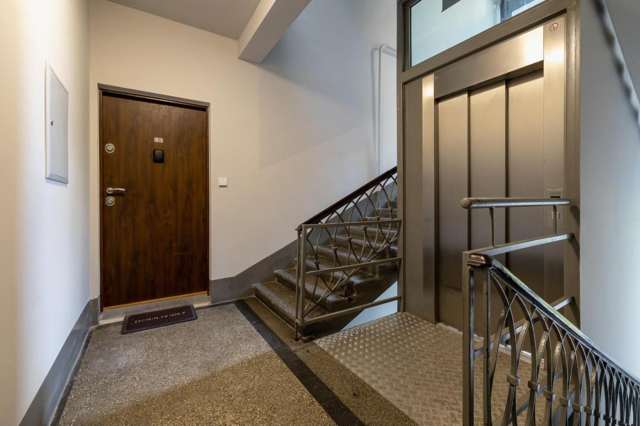 Starowislna Elegant Apartment With Air Conditioning Kazimierz Cracow By Renters Prestige Cracovia Esterno foto